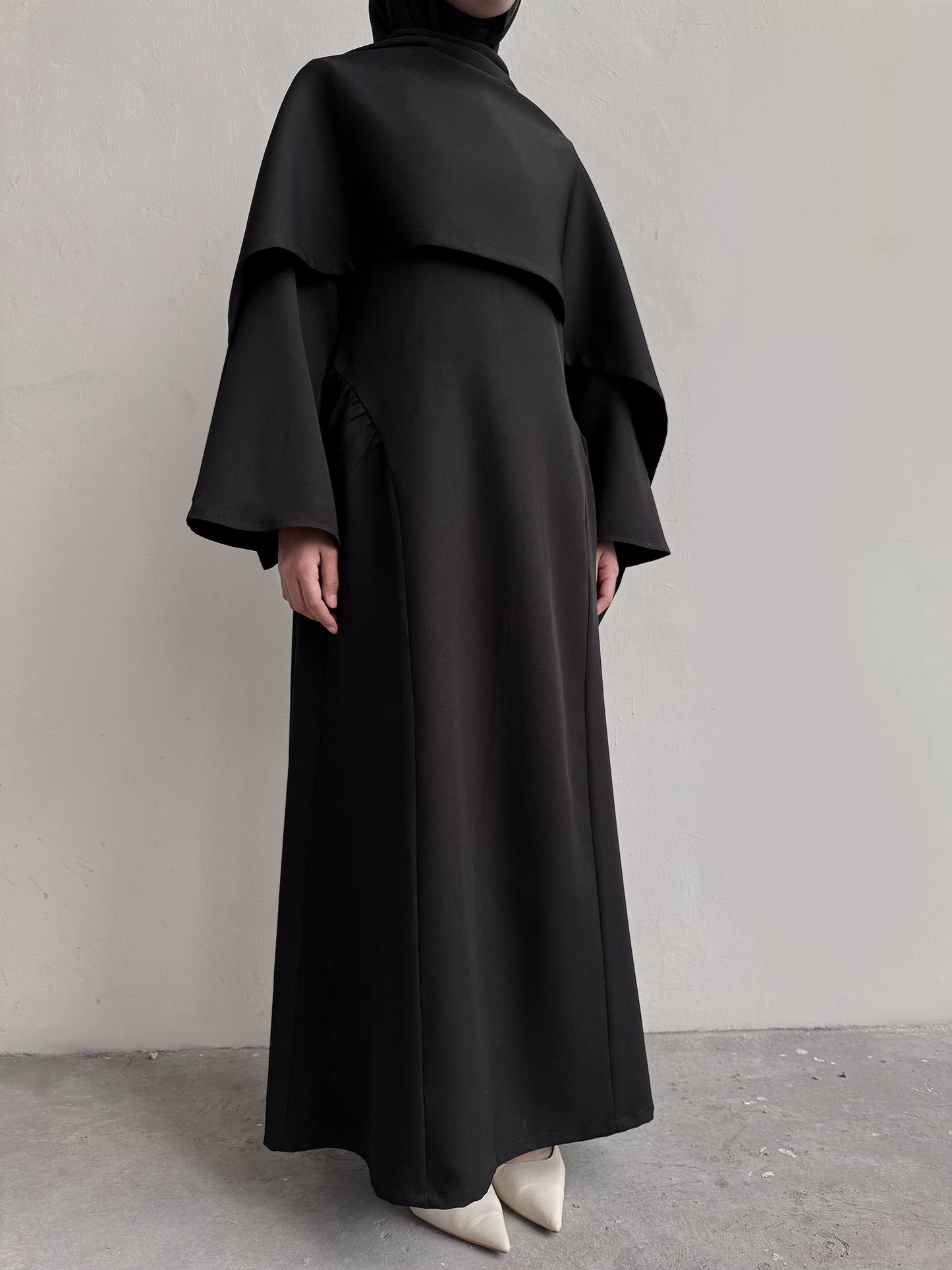 "The Sovalye" Black Dress