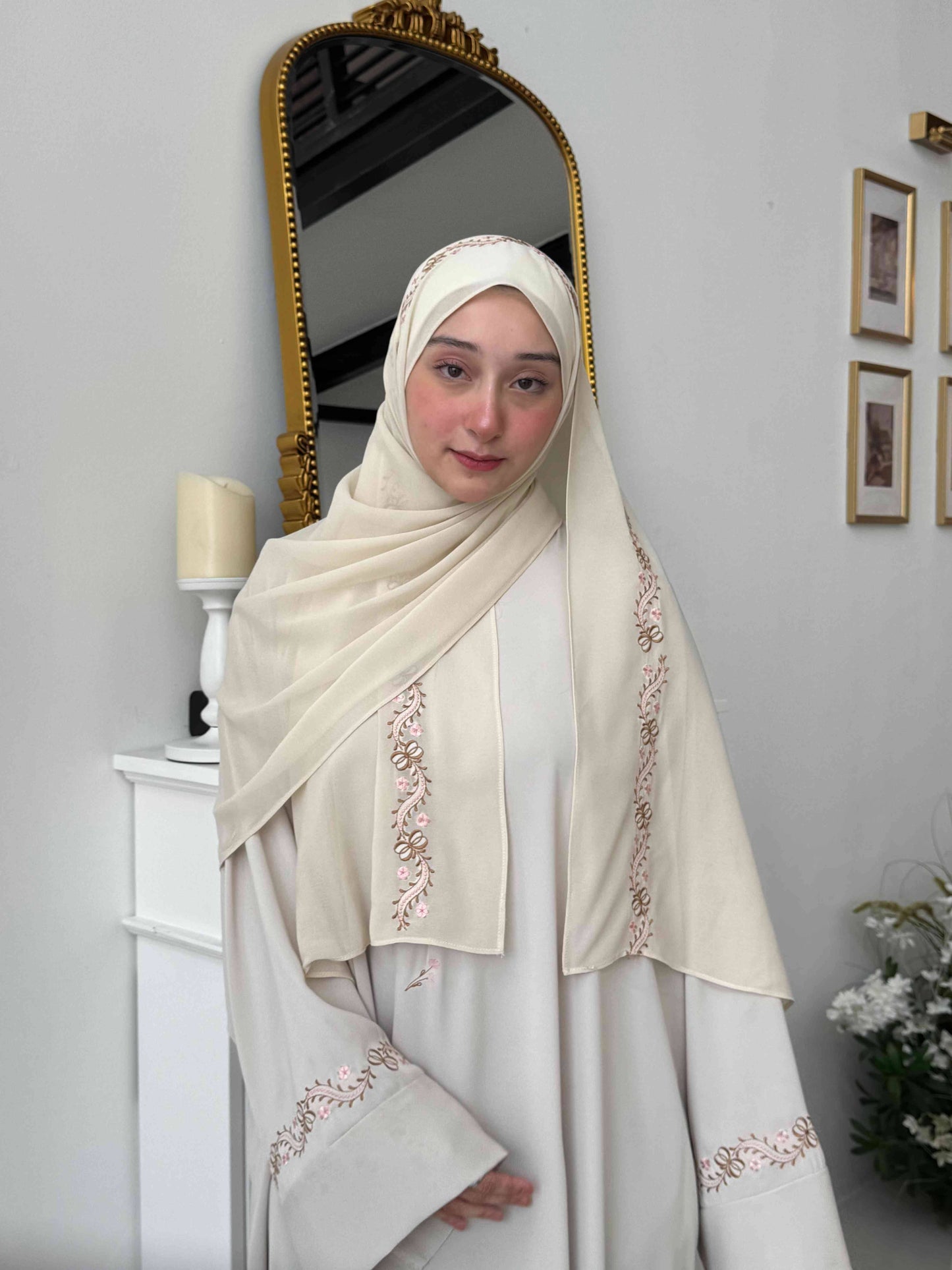 Sakura Abaya